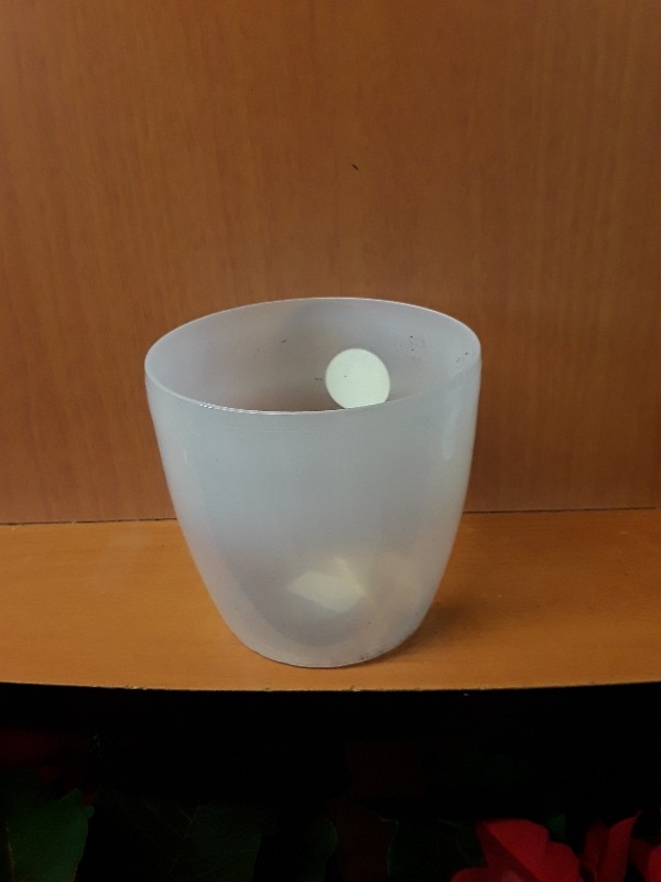 &Delta;&iota;&alpha;&phi;&alpha;&nu;ή &gamma;&lambda;ά&sigma;&tau;&rho;&alpha; &delta;&iota;&alpha;&mu;έ&tau;&rho;&omicron;&upsilon; 20 &epsilon;&kappa;&alpha;&tau;&omicron;&sigma;&tau;ώ&nu; &sigma;&tau;&eta;&nu; &Kappa;έ&nu;&tau;&iota;&alpha; 